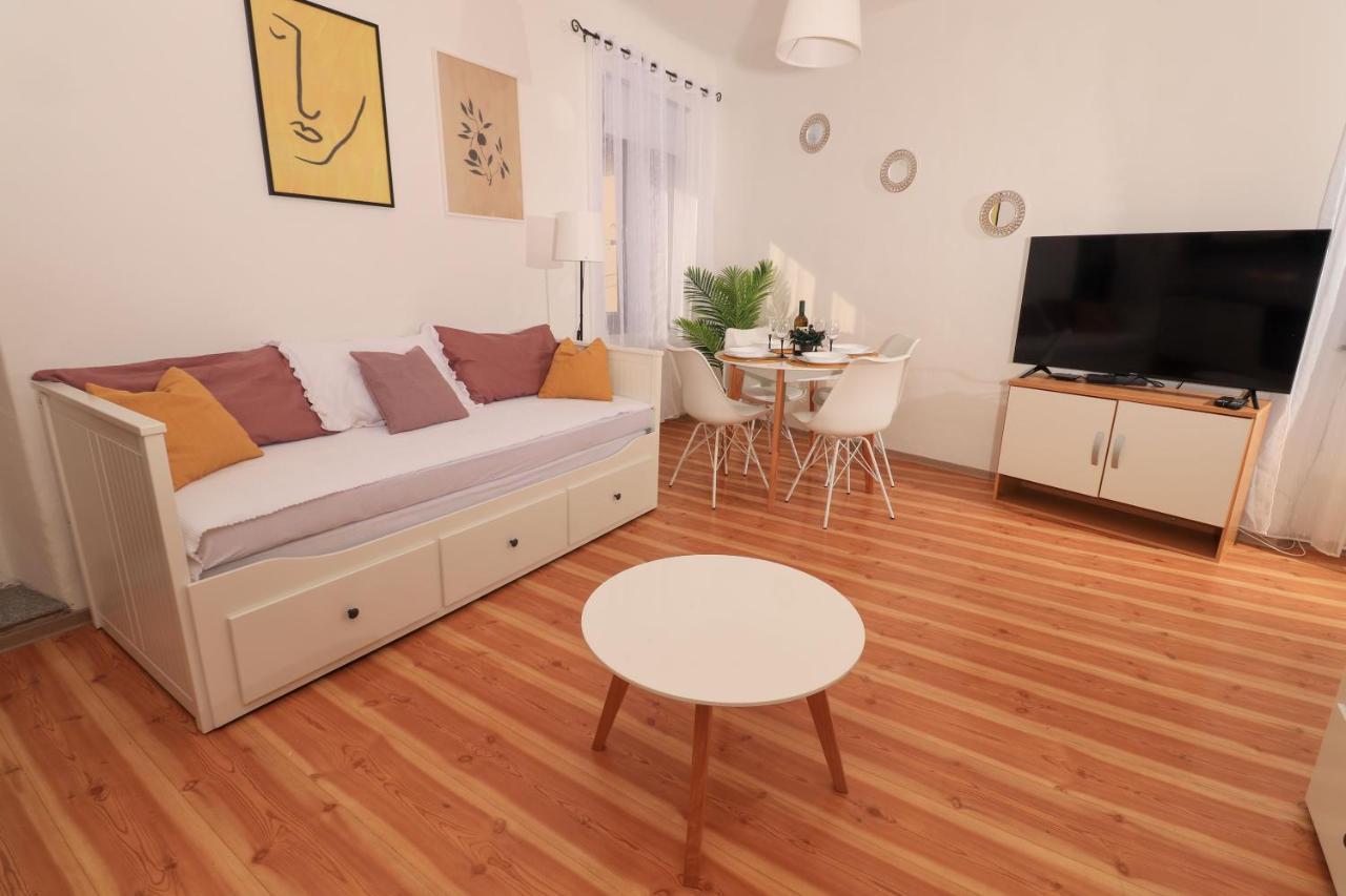 Sml Apartments 1 Izola Kültér fotó