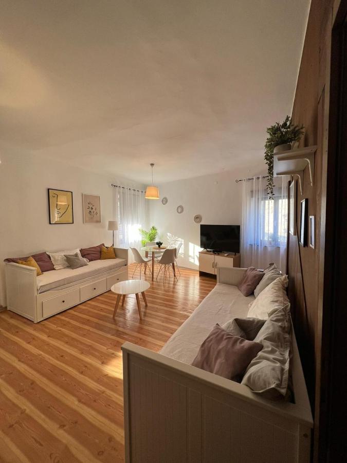 Sml Apartments 1 Izola Kültér fotó