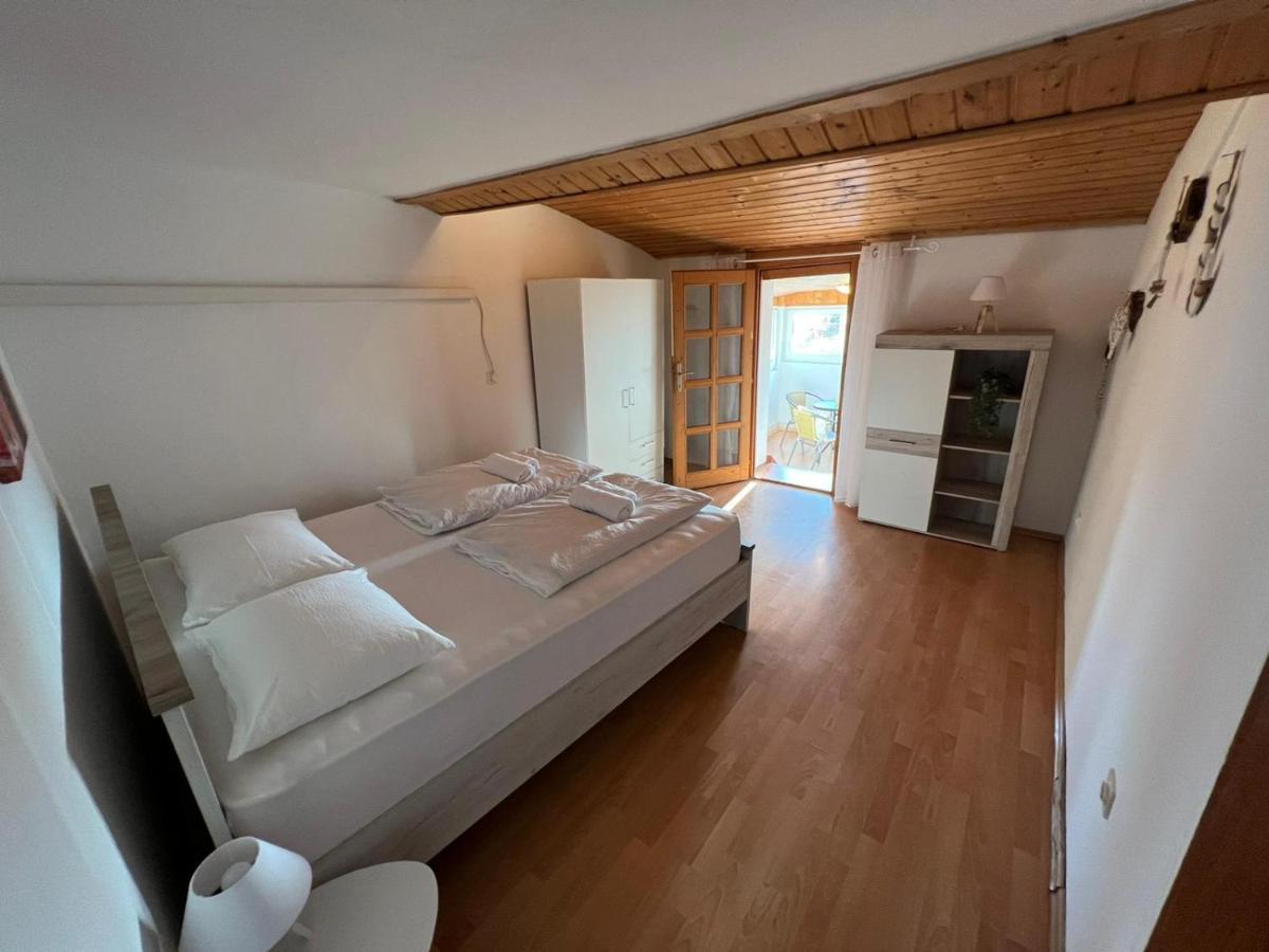 Sml Apartments 1 Izola Kültér fotó