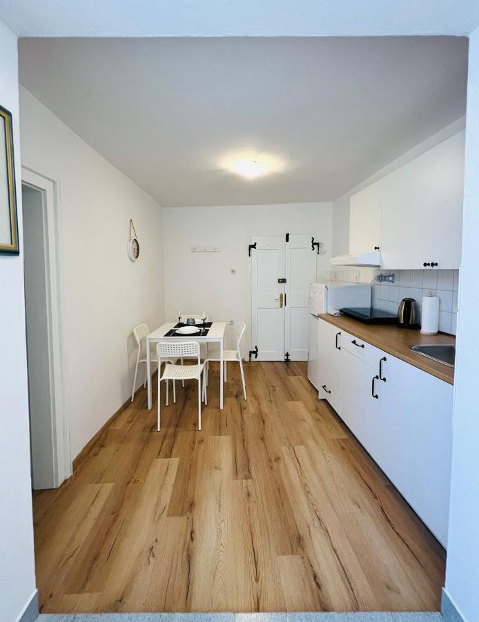 Sml Apartments 1 Izola Kültér fotó