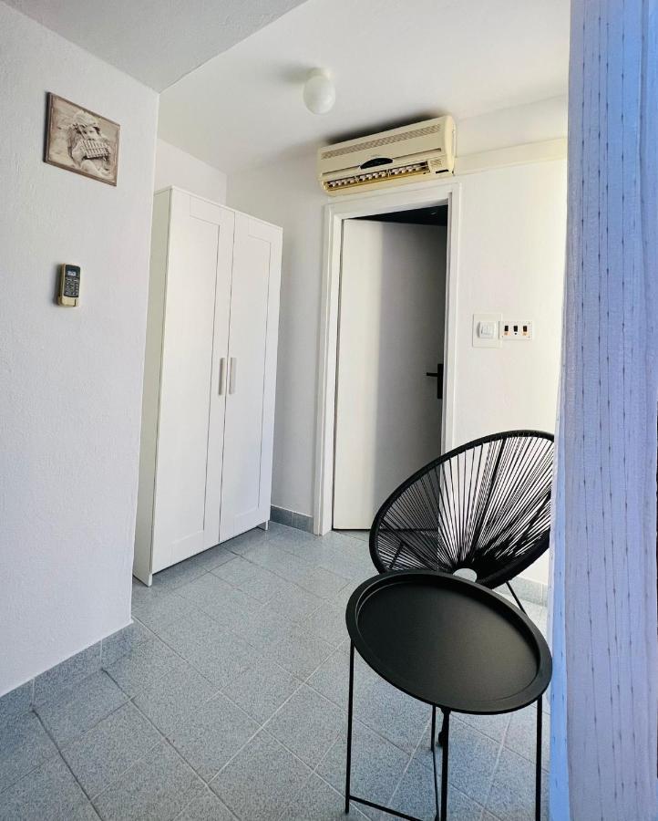 Sml Apartments 1 Izola Kültér fotó